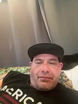 Snapshot of Boug6969 chatting on 08/08/26, 10:34 Boug6969 online show from 08/08/26, 10:34