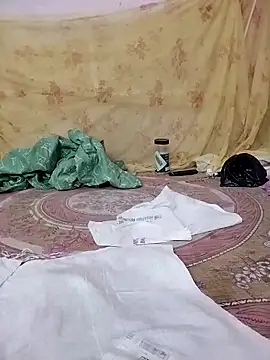 Snapshot of krvinay39 chatting on 04/08/26, 06:35 krvinay39 online show from 04/08/26, 06:35