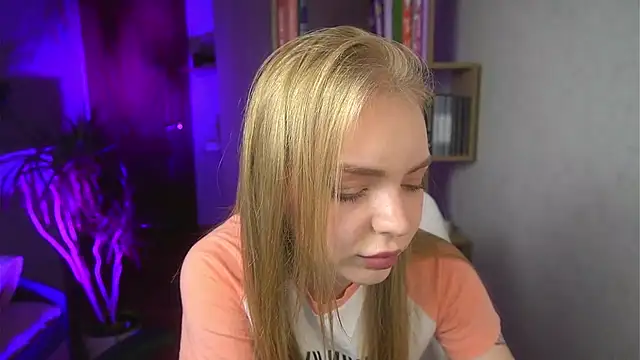 Emilyemmi online show from 07/24/26, 08:51