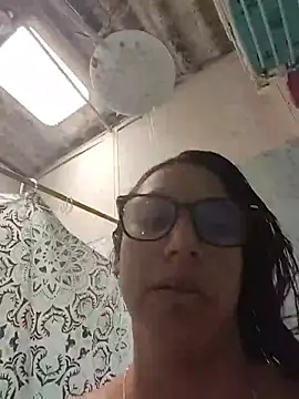 Snapshot of milarous chatting on 07/16/26, 04:46 milarous online show from 07/16/26, 04:46