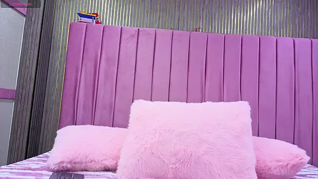 Sofia Messy- online show from 07/17/26, 04:08