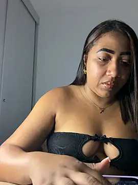 Candymorena sexyyy online show from 07/17/26, 04:52