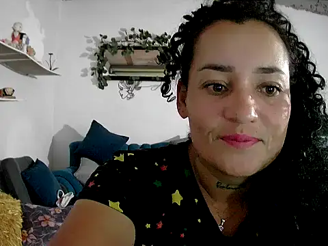 Snapshot of Vanezasexy chatting on 07/17/26, 01:45 Vanezasexy online show from 07/17/26, 01:45