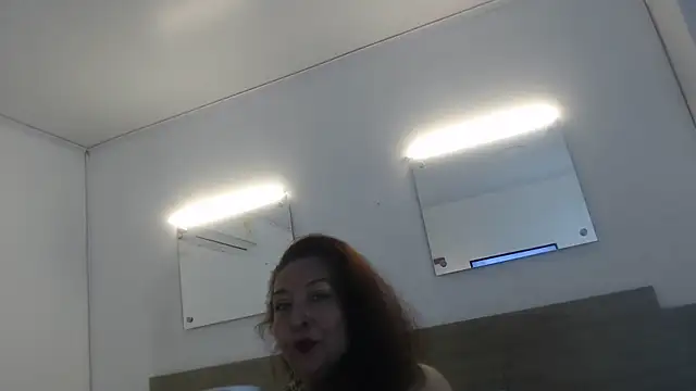Snapshot of SpohieSoler chatting on 07/21/26, 03:31 SpohieSoler online show from 07/21/26, 03:31