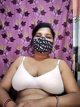 Snapshot of Rashmi_Cute chatting on 07/20/26, 10:39 Rashmi Cute online show from 07/20/26, 10:39