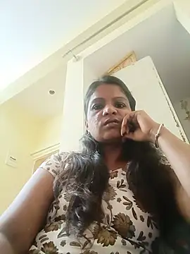 Snapshot of ashwini805057 chatting on 07/18/26, 05:11 ashwini805057 online show from 07/18/26, 05:11