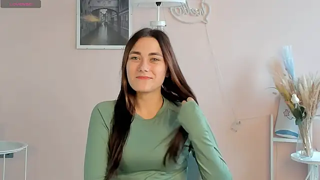 MarcellePiwowar online show from 07/19/26, 12:09