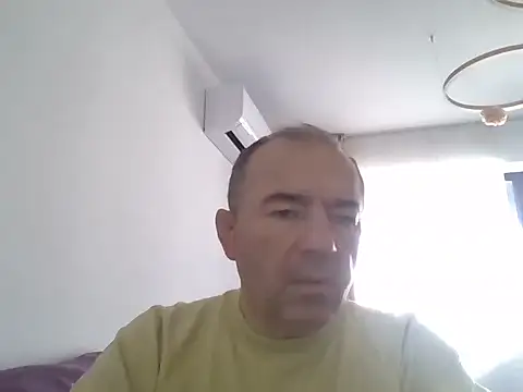 gabriel9  online show from 04/23/26, 01:46