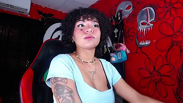Trixiehotx online show from 07/19/26, 01:37