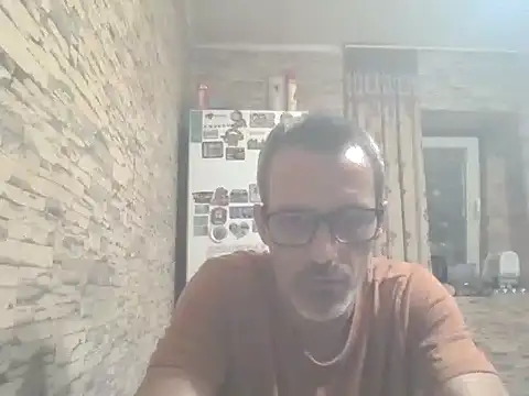 Snapshot of coolasice1984 chatting on 07/19/26, 06:22 coolasice1984 online show from 07/19/26, 06:22