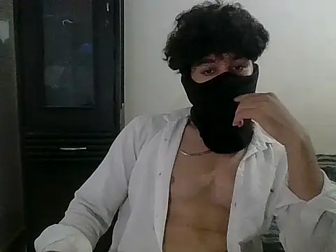 roxiii  online show from 07/19/26, 01:59