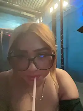 MonicaaPink online show from 07/27/26, 11:01