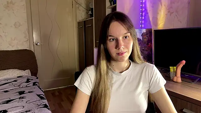 Snapshot of Rina_Right chatting on 08/05/26, 10:33 Rina Right online show from 08/05/26, 10:33