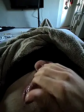 Snapshot of MrInSanIsty chatting on 11/19/25, 07:19 MrInSanIsty online show from 11/19/25, 07:19