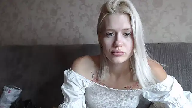 Snapshot of BlondyLedy chatting on 07/22/26, 08:39 BlondyLedy online show from 07/22/26, 08:39