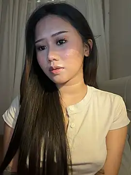 Snapshot of Sexyhotangelyn chatting on 07/27/26, 04:08 Sexyhotangelyn online show from 07/27/26, 04:08