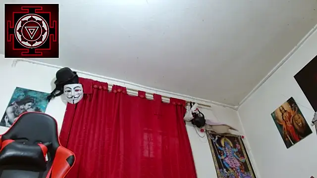 Amanda Valeska online show from 12/18/25, 05:41