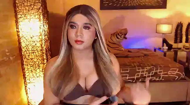 Snapshot of BigCumHuntersxx chatting on 03/02/25, 09:42 BigCumHuntersxx online show from 03/02/25, 09:42