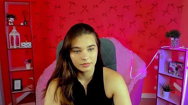 Snapshot of KristinaFairfax chatting on 07/24/26, 10:24 KristinaFairfax online show from 07/24/26, 10:24