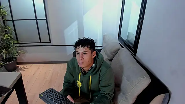 angelsilva  online show from 07/25/26, 11:52