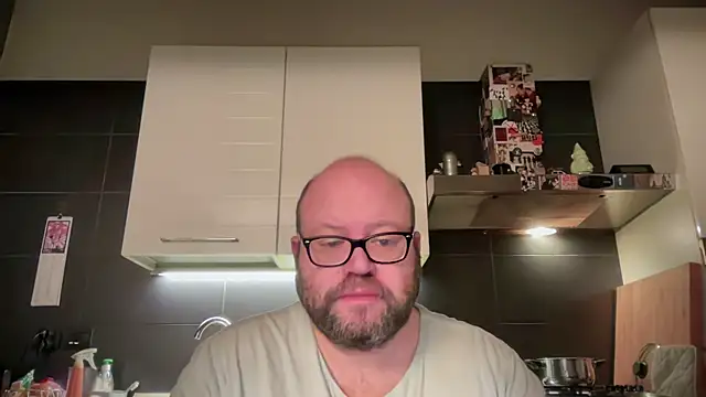 theitalianbear online show from 04/22/26, 03:20