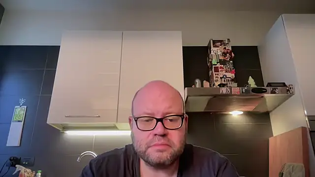 theitalianbear online show from 05/08/26, 04:18