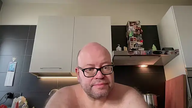 theitalianbear online show from 07/26/26, 10:44