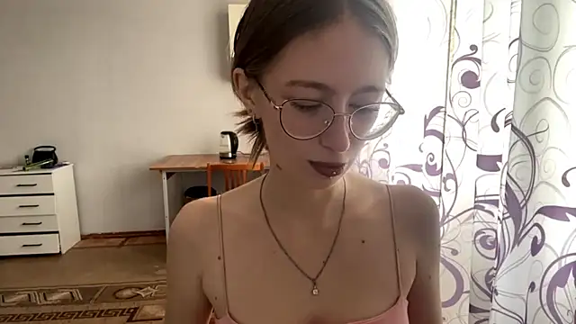 Snapshot of GlennSchrack chatting on 07/29/26, 06:22 GlennSchrack online show from 07/29/26, 06:22