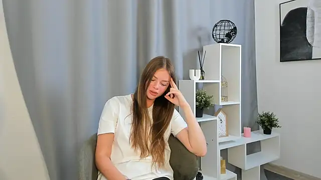 DarcieTegenkamp online show from 08/01/26, 12:04
