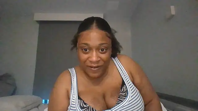 Snapshot of chelseabea chatting on 07/28/26, 08:01 chelseabea online show from 07/28/26, 08:01
