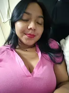 Snapshot of Isabell_rosety chatting on 07/29/26, 03:26 Isabell rosety online show from 07/29/26, 03:26