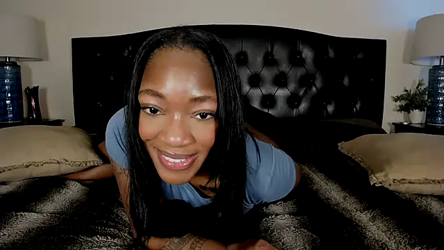 nicolesolace online show from 03/09/26, 09:08