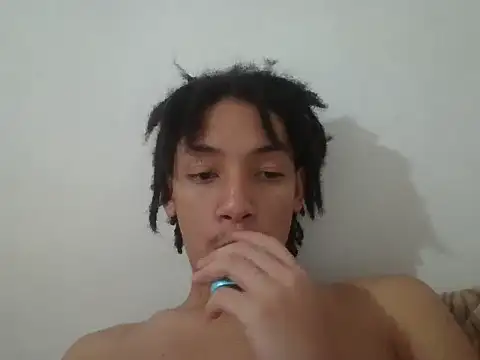 Snapshot of smith_jr420 chatting on 08/03/26, 06:01 smith jr420 online show from 08/03/26, 06:01