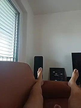 footjoblover-67 online show from 08/01/26, 07:40