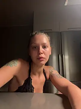 missmolly88 online show from 08/02/26, 09:57