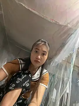 Snapshot of Dovia-sy chatting on 08/02/26, 01:42 Dovia-sy online show from 08/02/26, 01:42