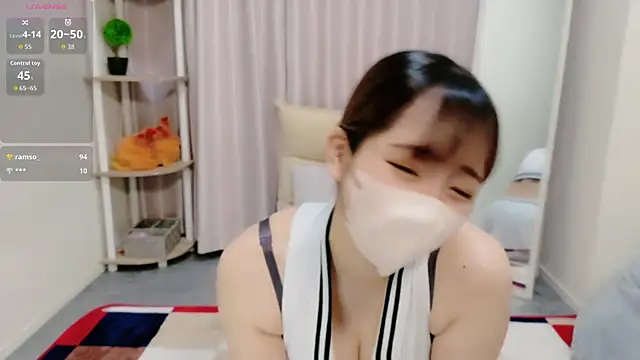 moeka- online show from 08/05/26, 10:07