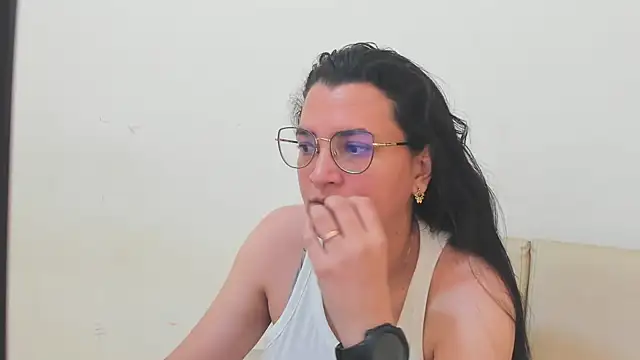 MARILYN GARCIA online show from 03/08/26, 05:39