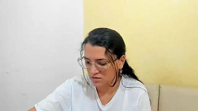 MARILYN GARCIA online show from 04/01/26, 01:41