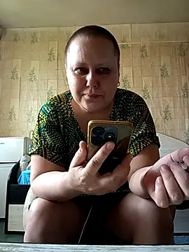 Snapshot of Linda070481 chatting on 08/05/26, 07:55 Linda070481 online show from 08/05/26, 07:55