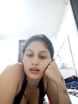 Snapshot of lup_77 chatting on 08/06/26, 11:17 lup 77 online show from 08/06/26, 11:17