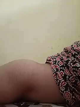 Snapshot of Vani_malhotra chatting on 08/05/26, 10:18 Vani malhotra online show from 08/05/26, 10:18