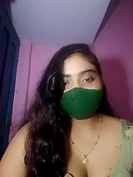 Snapshot of SHALINI_012 chatting on 08/07/26, 05:15 SHALINI 012 online show from 08/07/26, 05:15