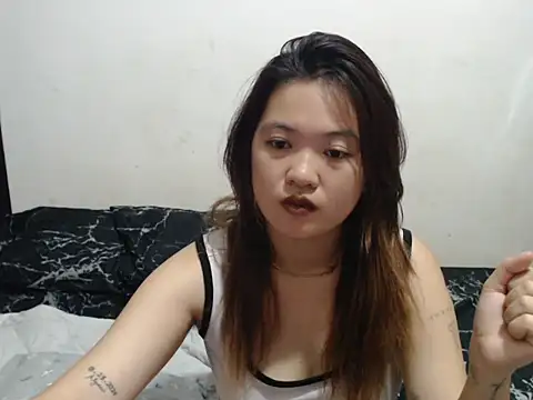 Snapshot of honey_asian69 chatting on 08/06/26, 05:09 honey asian69 online show from 08/06/26, 05:09