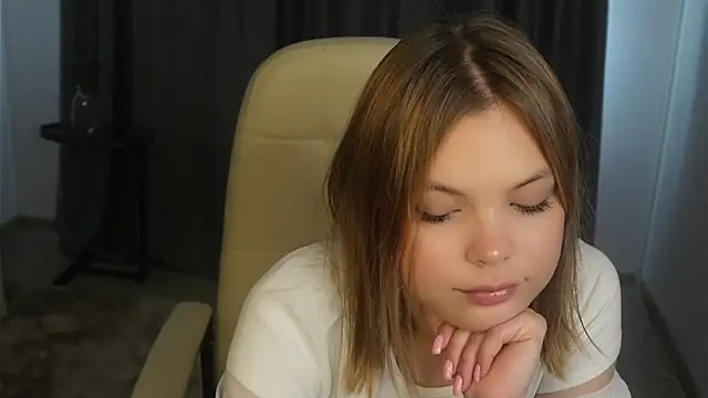 EunicePhurrough online show from 08/07/26, 01:46