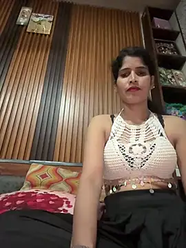 Snapshot of saxpooja chatting on 08/06/26, 04:53 saxpooja online show from 08/06/26, 04:53