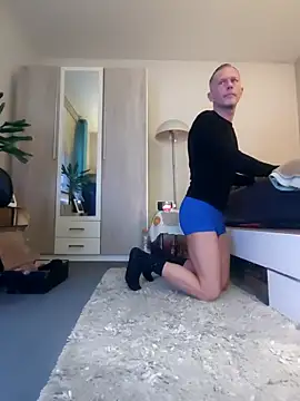 slaveboy2016xh online show from 01/17/25, 03:53