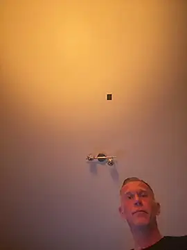 slaveboy2016xh online show from 02/26/25, 11:48