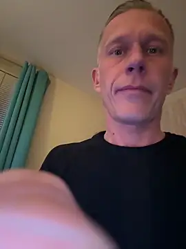 slaveboy2016xh online show from 02/27/25, 10:53