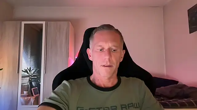 slaveboy2016xh online show from 09/08/25, 08:08